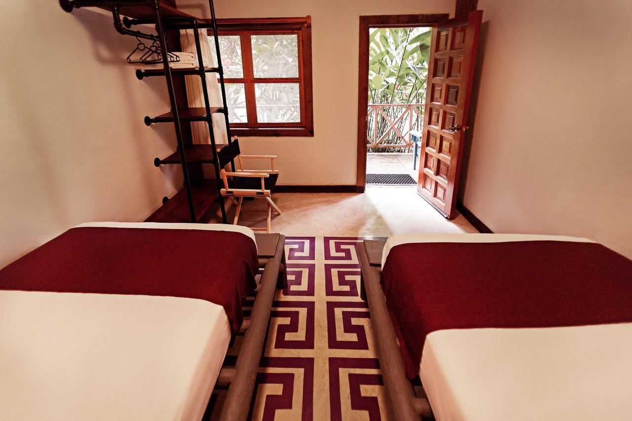 Jungle Lodge Tikal Hostal Экстерьер фото