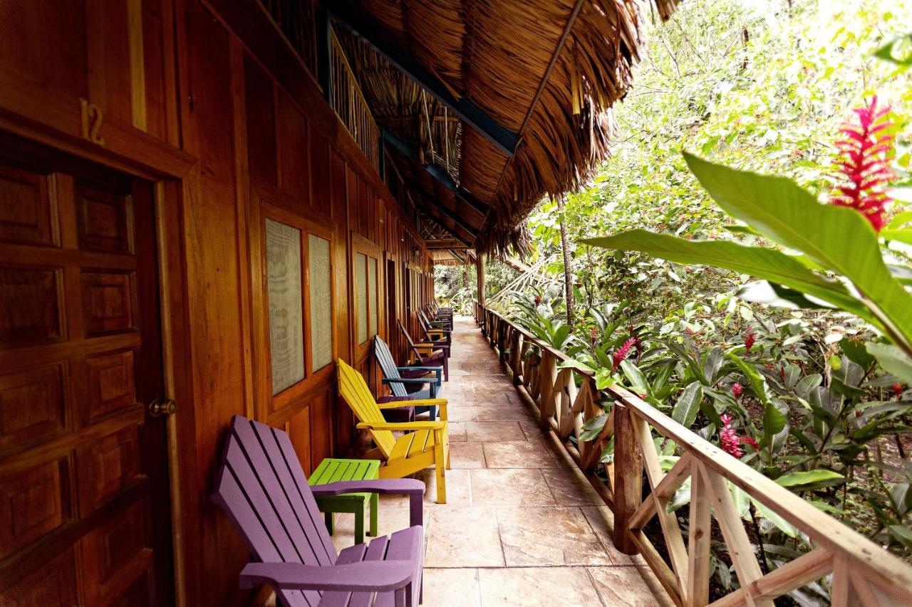 Jungle Lodge Tikal Hostal Экстерьер фото